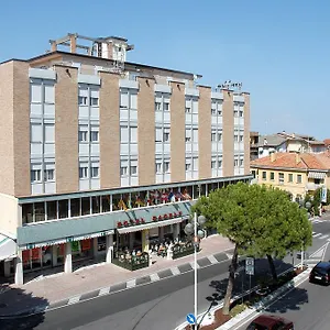 Quali sono i migliori hotel vicino a Santuario della Madonna dell'Angelo? Appartamento